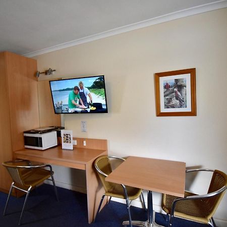 Townhouse Motel קווארה חדר תמונה